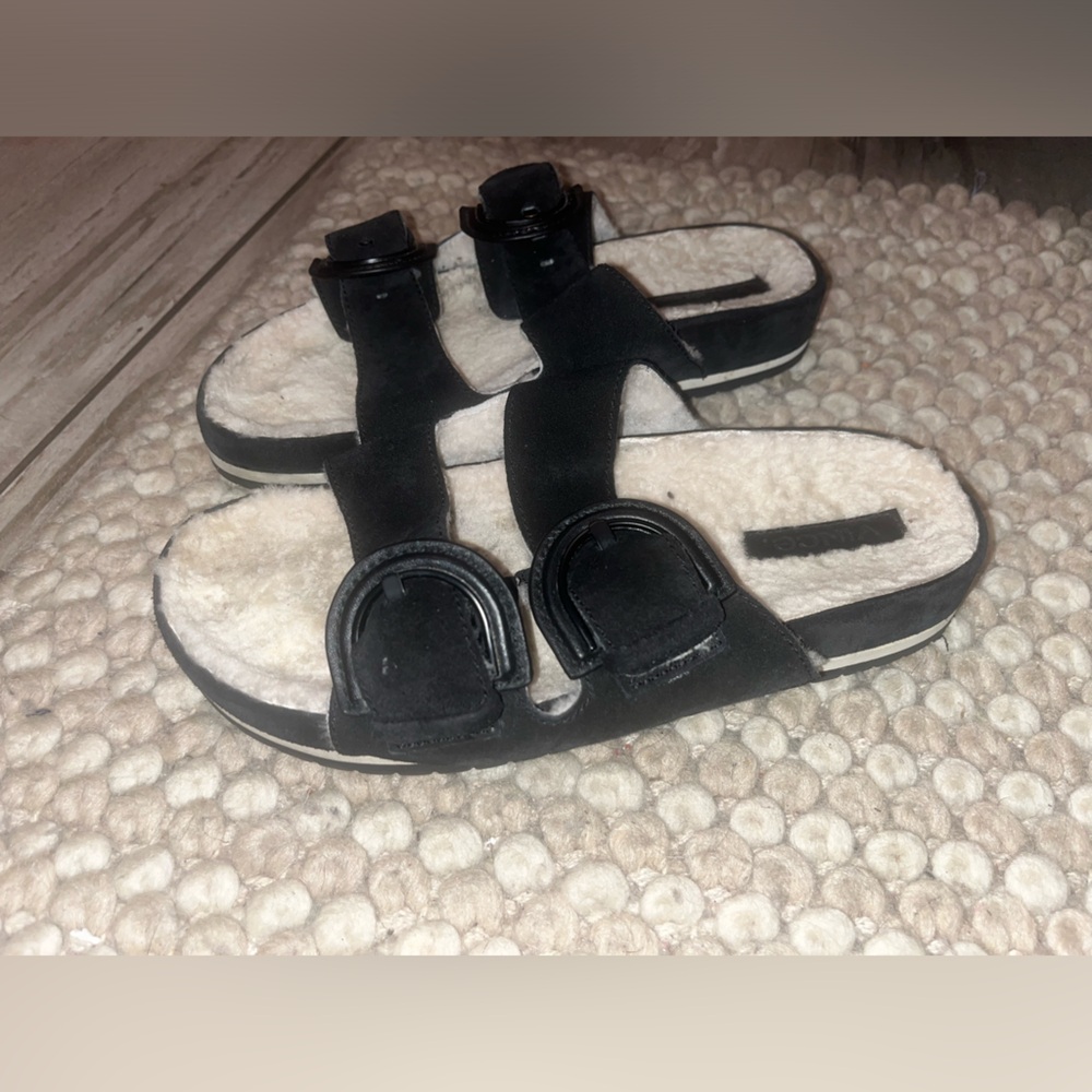 VINCE Shearling Colorblock Pattern Slides - Picture 4 of 7